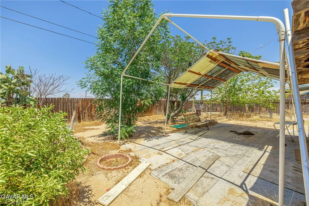 8119 Walpole Avenue California City, CA 93505