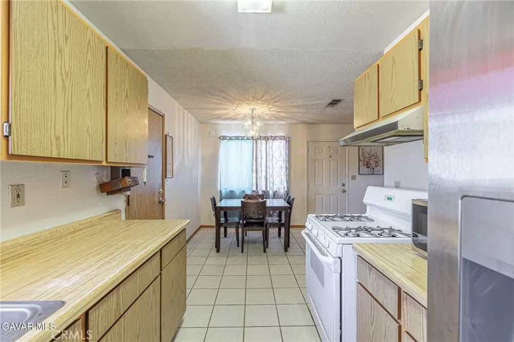 8119 Walpole Avenue California City, CA 93505