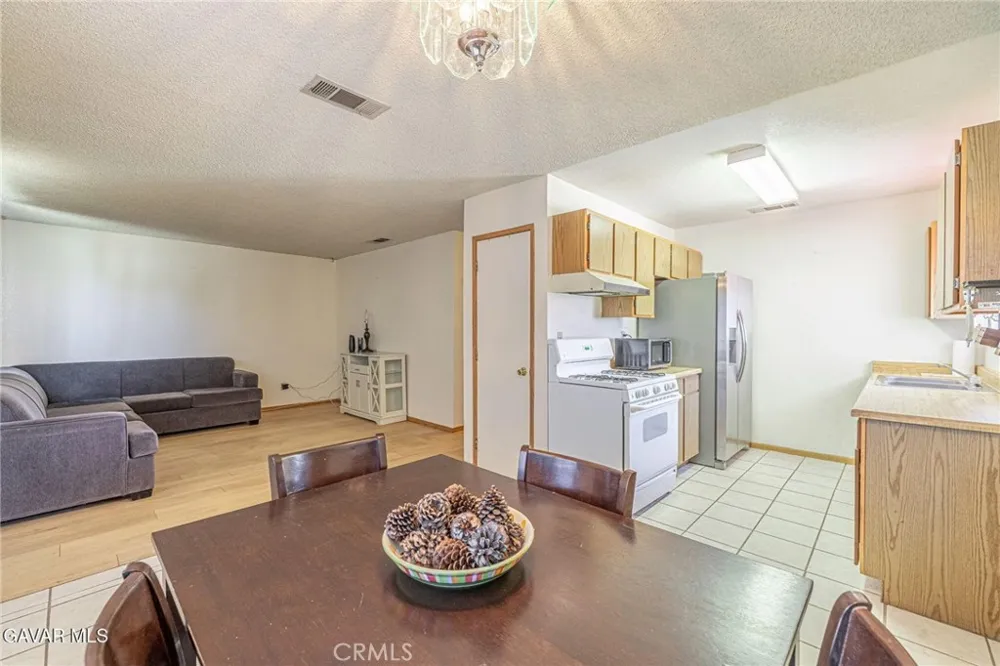 8119 Walpole Avenue California City, CA 93505