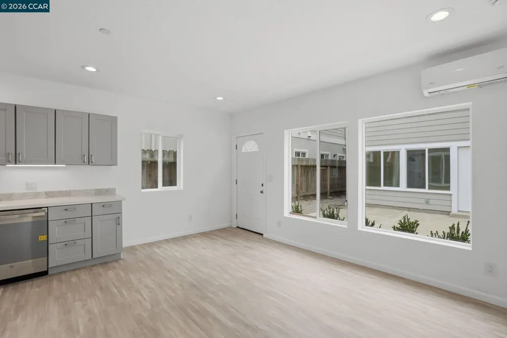 1232 York St Richmond, CA 94801