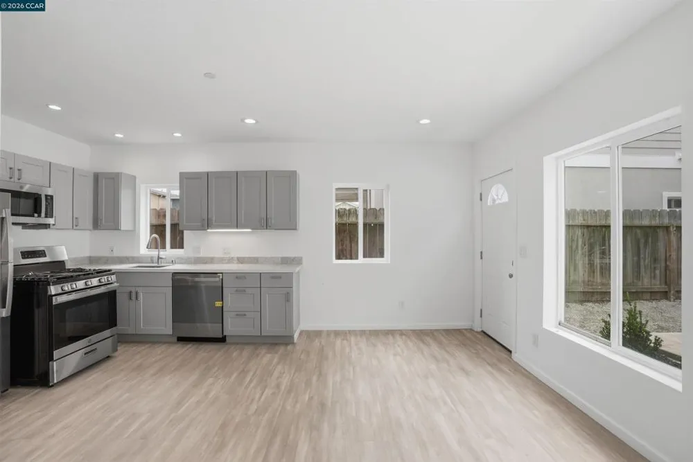 1232 York St Richmond, CA 94801
