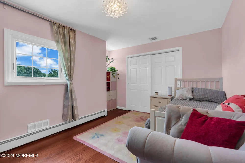 10 Homestead Place Holmdel, NJ 07733