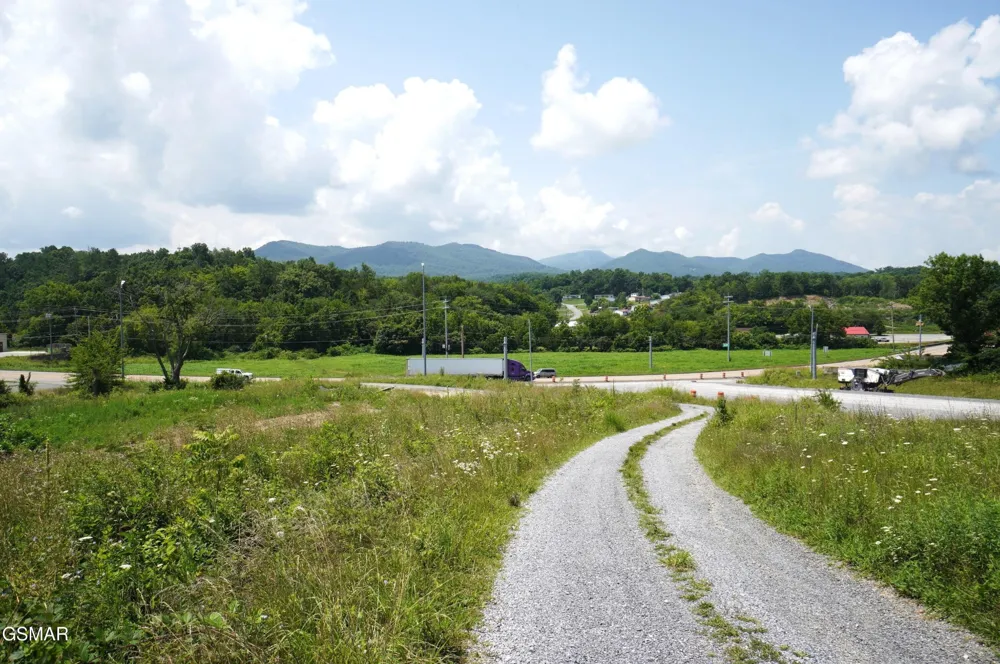 738 W HIGHWAY 25 70 Newport, TN 37821
