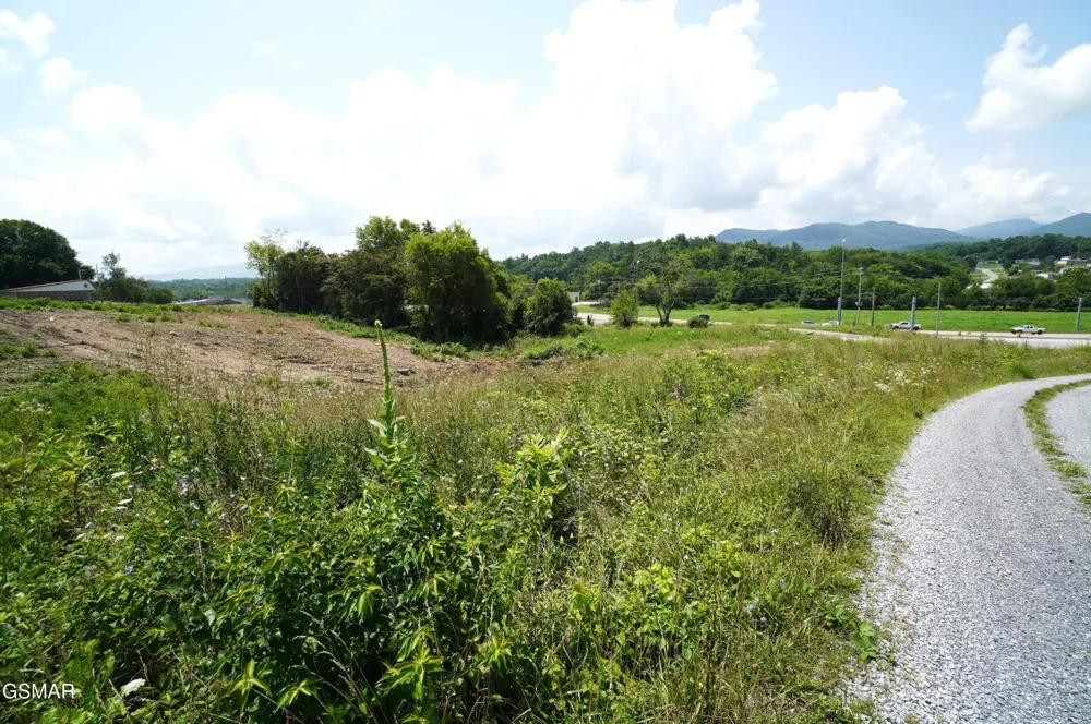 738 W HIGHWAY 25 70 Newport, TN 37821