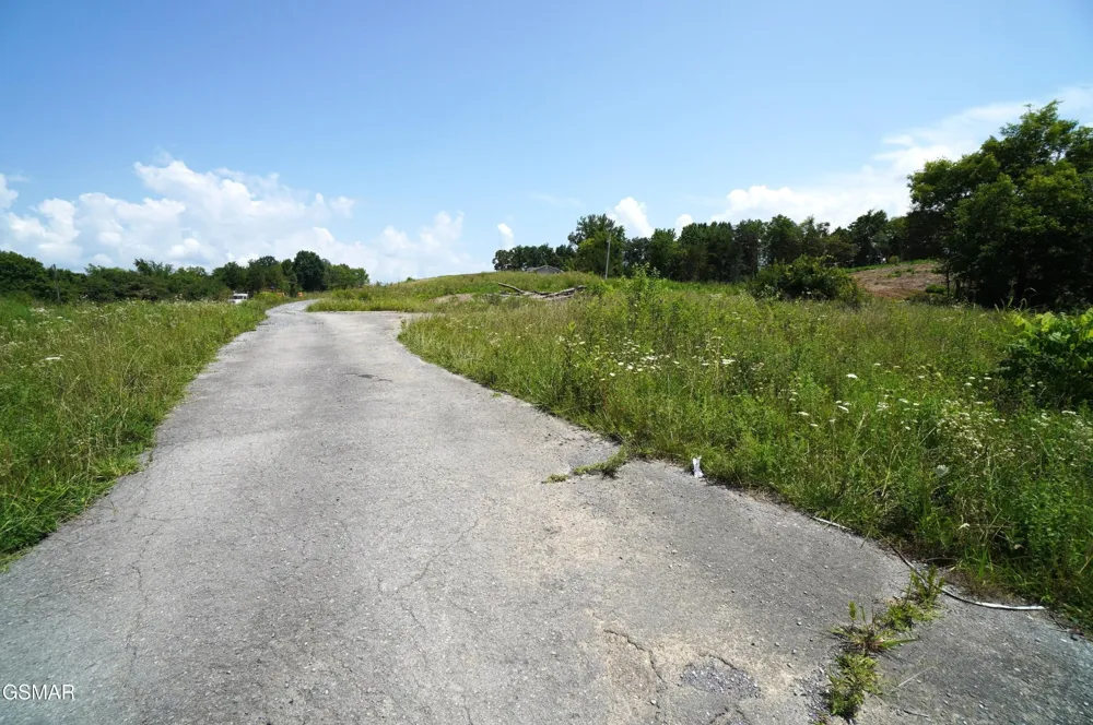 738 W HIGHWAY 25 70 Newport, TN 37821