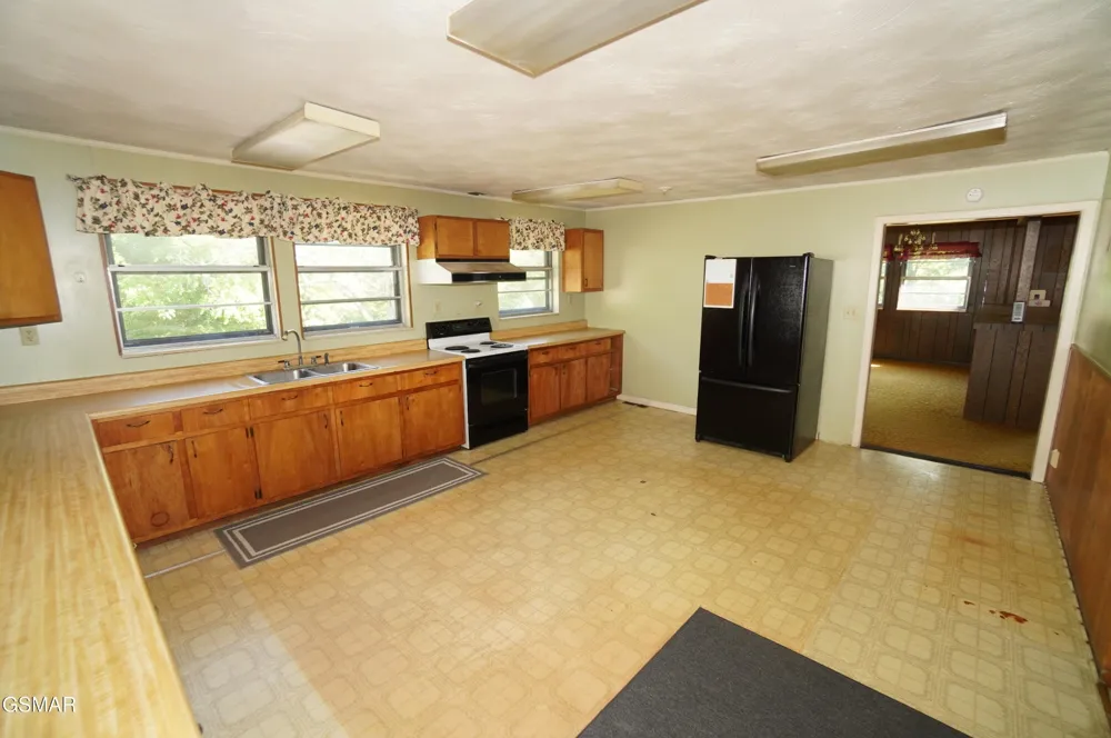 680 Hale Brook Road Newport, TN 37821