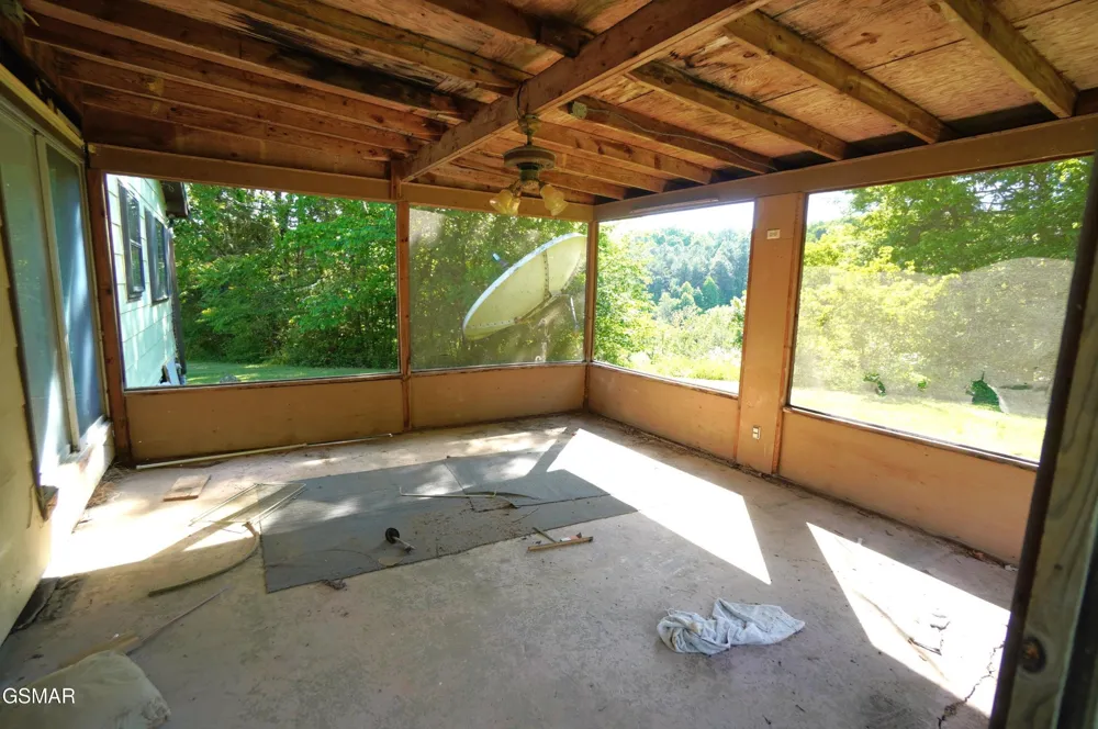 680 Hale Brook Road Newport, TN 37821