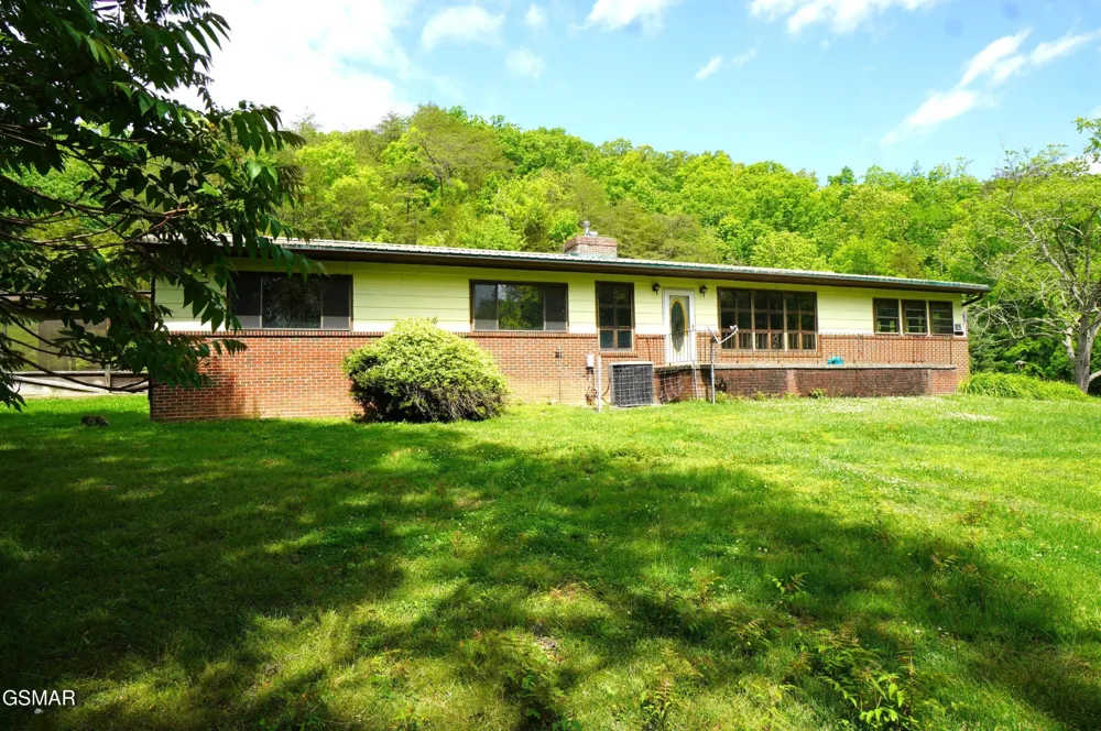 680 Hale Brook Road Newport, TN 37821