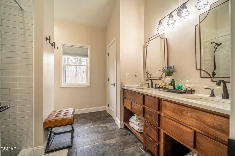226 Meadowood Road Newport, TN 37821