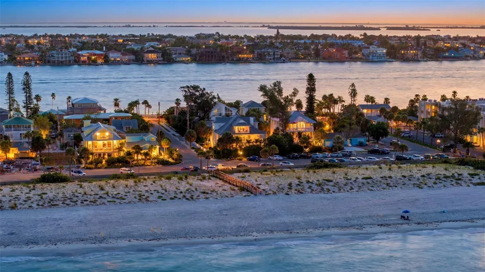 106 2ND AVENUE St Pete Beach, FL 33706