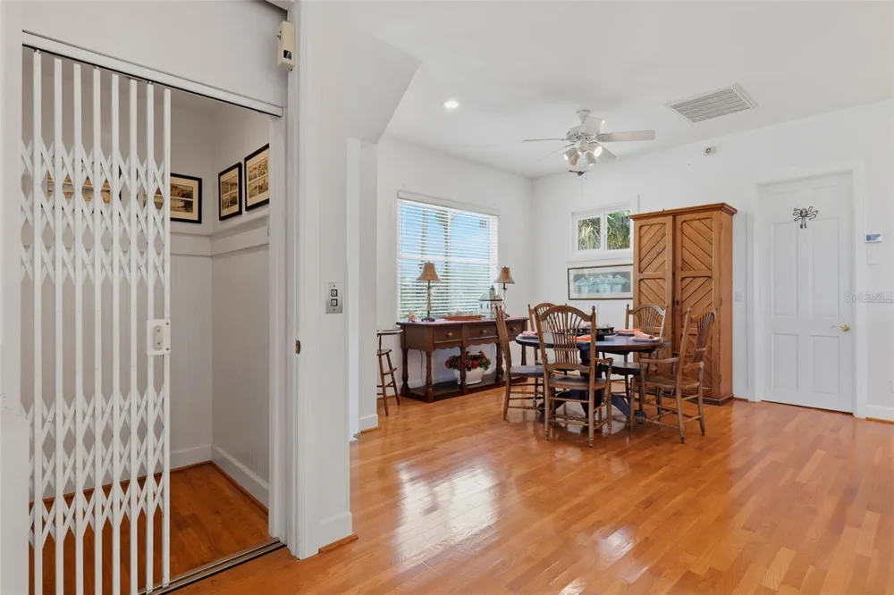 106 2ND AVENUE St Pete Beach, FL 33706