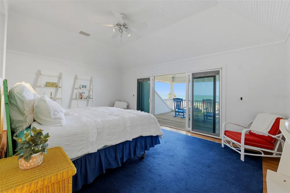 106 2ND AVENUE St Pete Beach, FL 33706