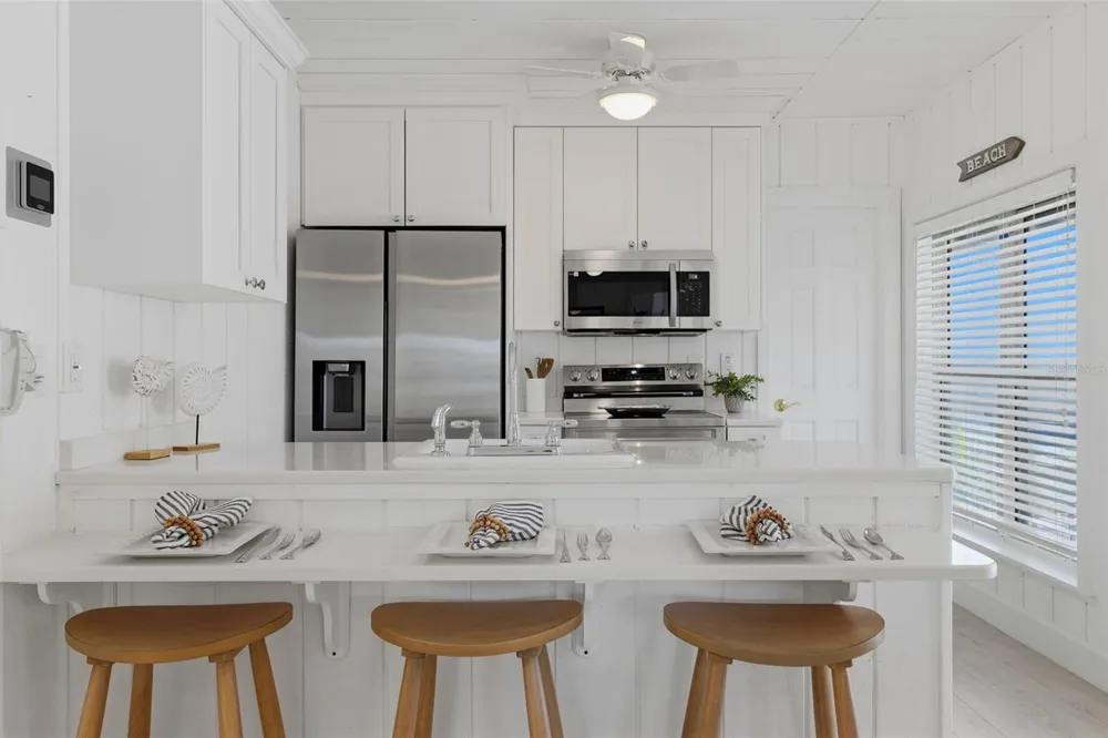 106 2ND AVENUE St Pete Beach, FL 33706