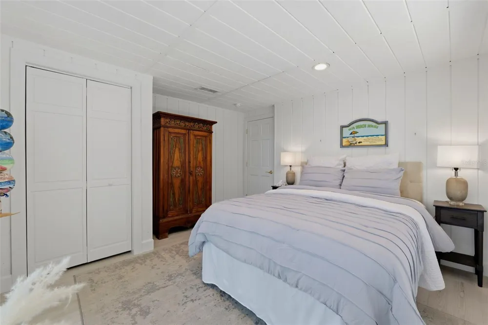 106 2ND AVENUE St Pete Beach, FL 33706