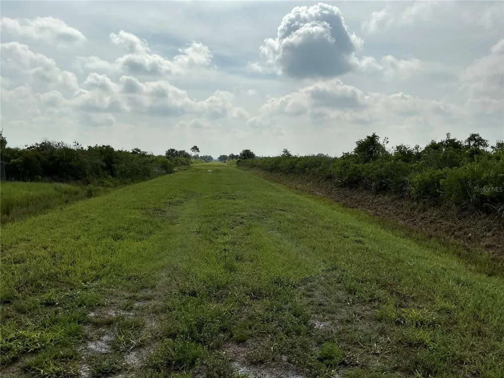 20692 NW 282ND STREET Okeechobee, FL 34972