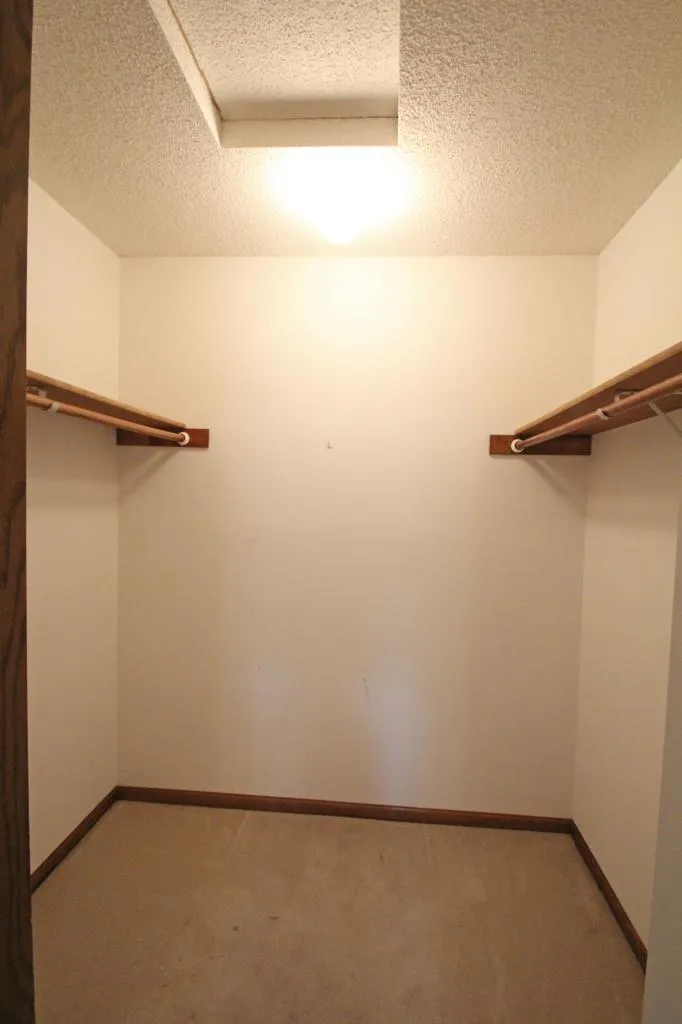 207 Primrose Court Vadnais Heights, MN 55127