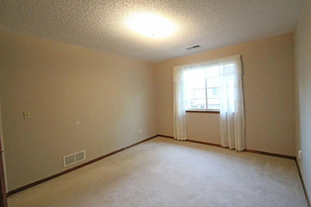 207 Primrose Court Vadnais Heights, MN 55127