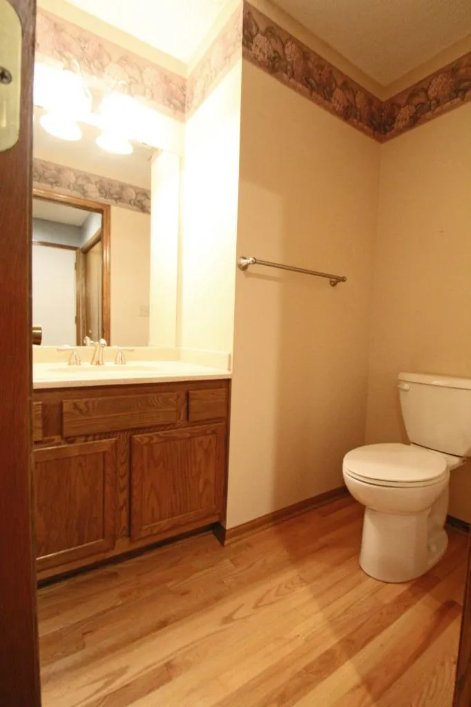 207 Primrose Court Vadnais Heights, MN 55127