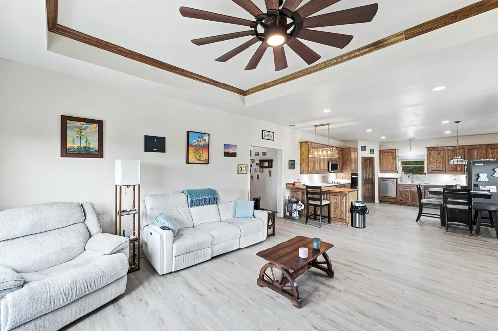 211 County Road 1511 Morgan, TX 76671