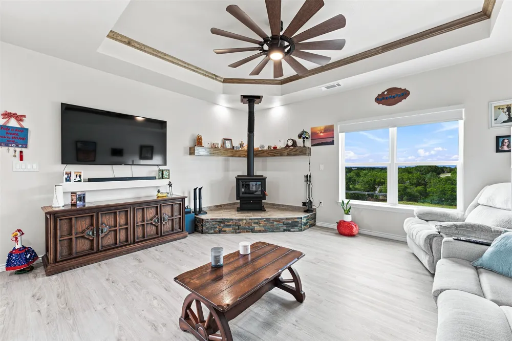 211 County Road 1511 Morgan, TX 76671