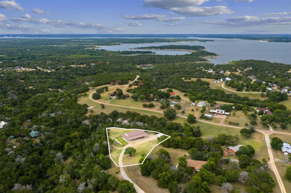 211 County Road 1511 Morgan, TX 76671