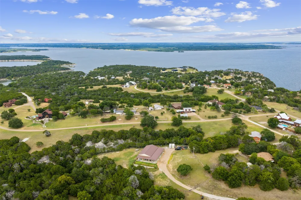 211 County Road 1511 Morgan, TX 76671