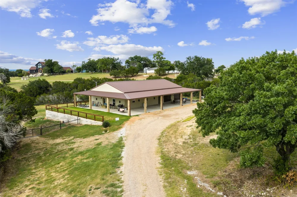 211 County Road 1511 Morgan, TX 76671