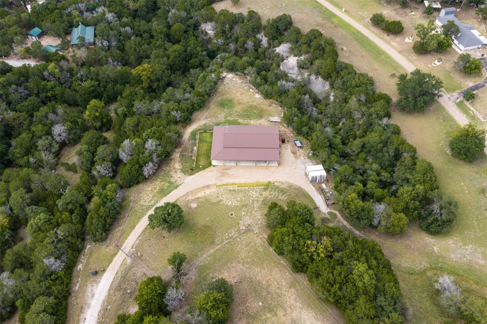211 County Road 1511 Morgan, TX 76671