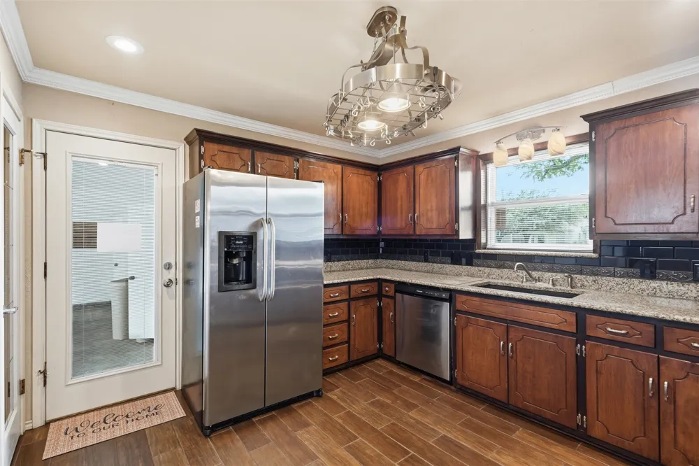 206 Mcanear Street Cleburne, TX 76033