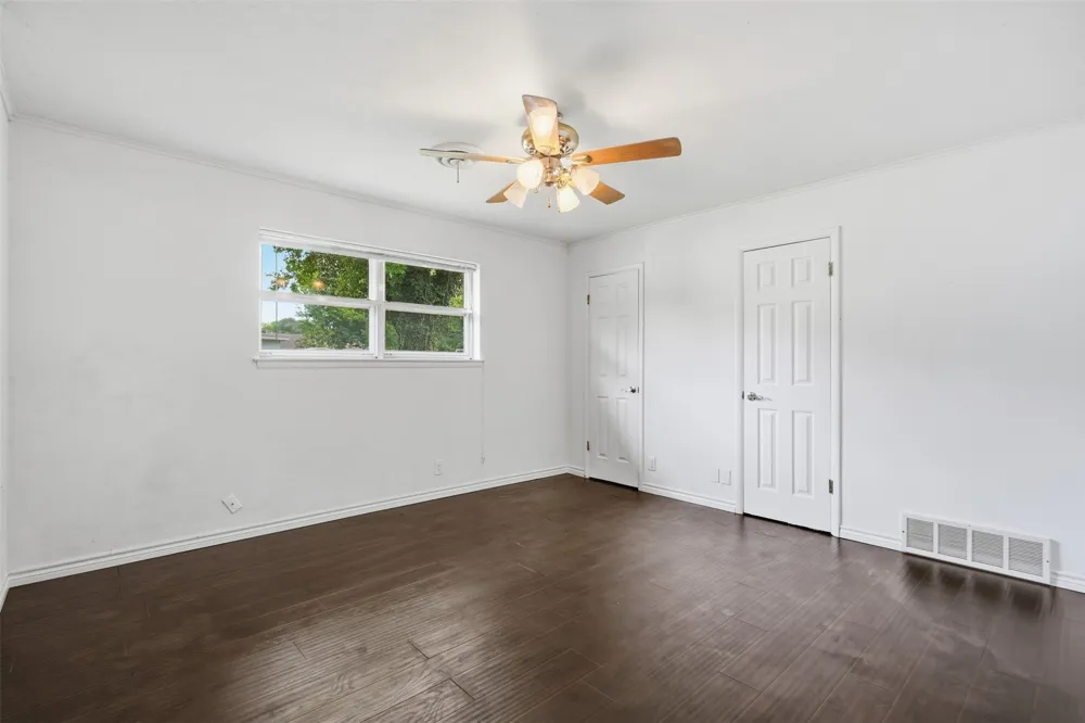 206 Mcanear Street Cleburne, TX 76033