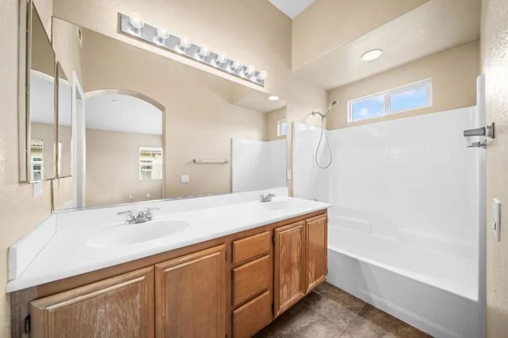 25265 Windy Cove Street #1 Murrieta, CA 92562
