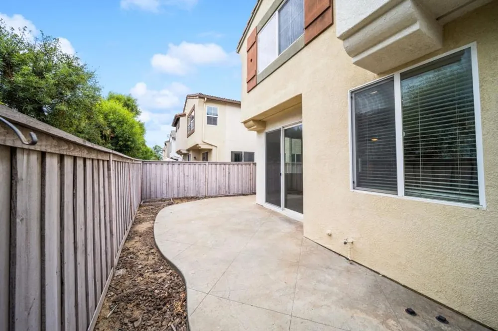25265 Windy Cove Street #1 Murrieta, CA 92562