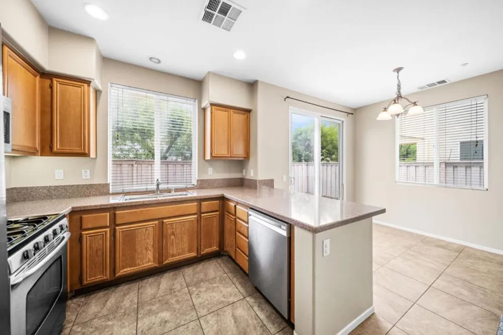 25265 Windy Cove Street #1 Murrieta, CA 92562