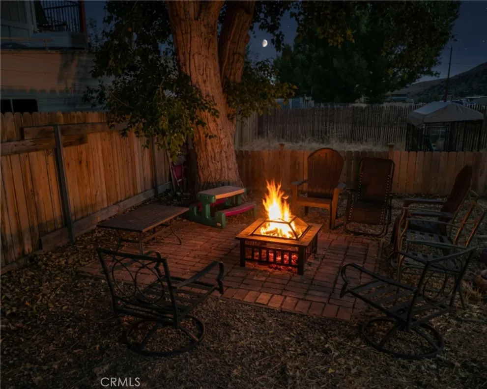 412 Border Frazier Park, CA 93225