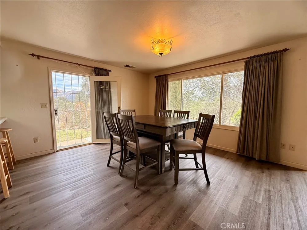 4985 Owens Creek Catheys Valley, CA 95306