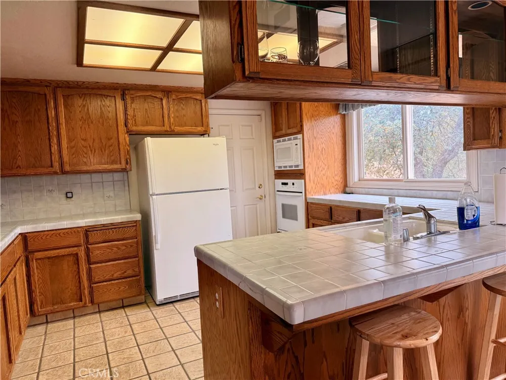 4985 Owens Creek Catheys Valley, CA 95306