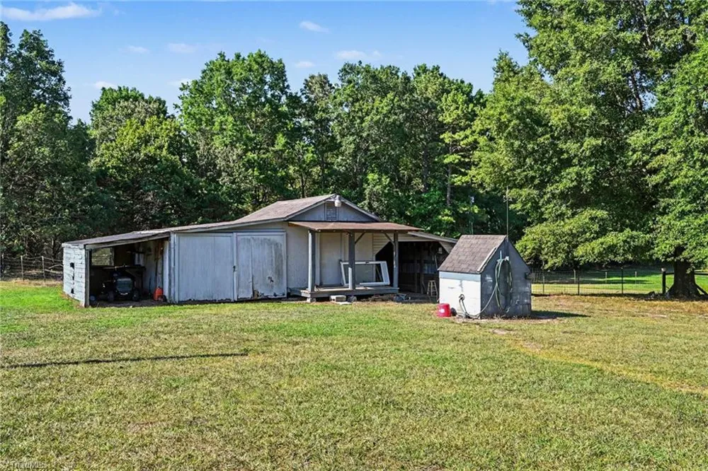 812 Forest Hills School Road Marshville, NC 28103