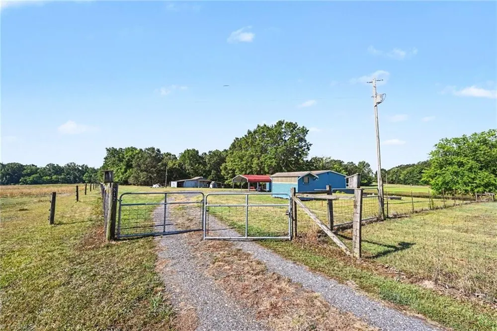 812 Forest Hills School Road Marshville, NC 28103