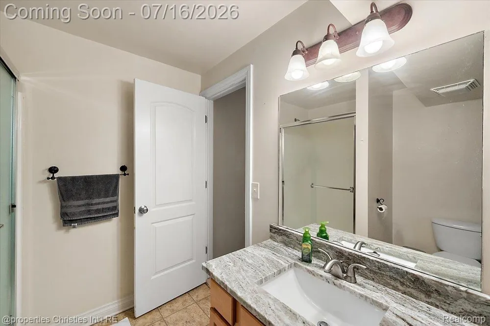 3181 Ivy Lane Grand Blanc Charter Township, MI 48439