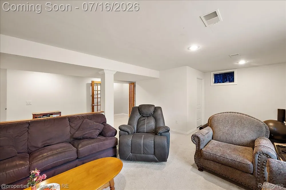 3181 Ivy Lane Grand Blanc Charter Township, MI 48439