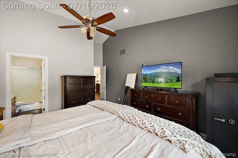 3181 Ivy Lane Grand Blanc Charter Township, MI 48439