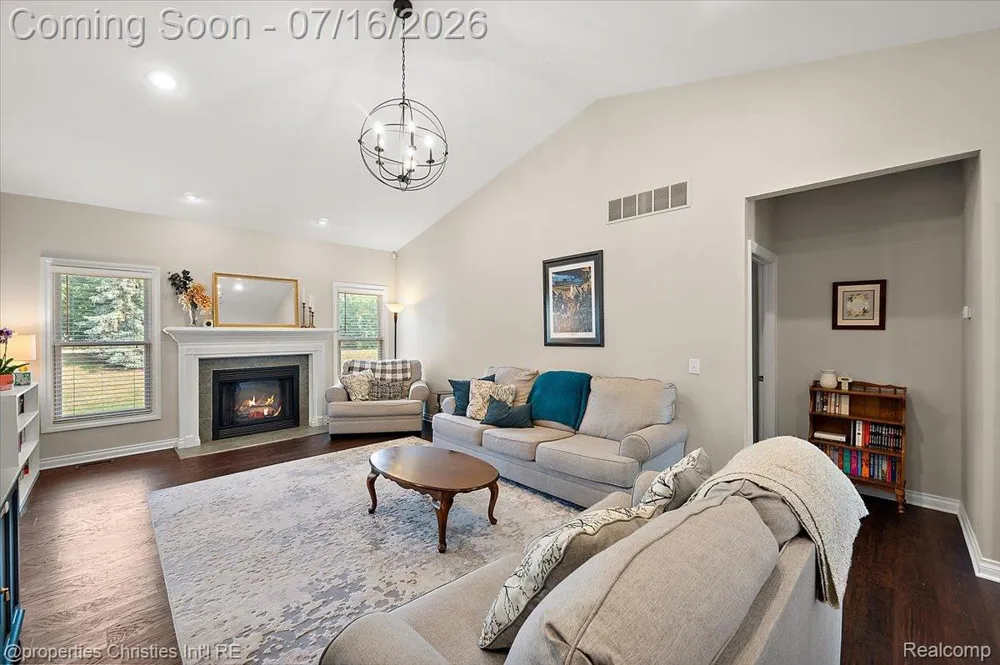 3181 Ivy Lane Grand Blanc Charter Township, MI 48439