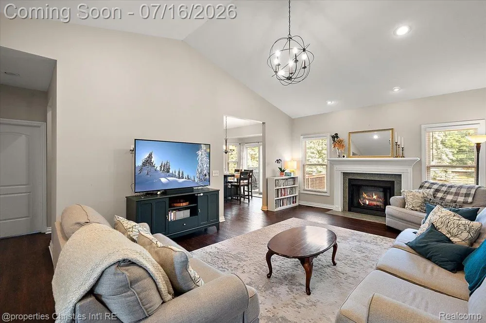 3181 Ivy Lane Grand Blanc Charter Township, MI 48439