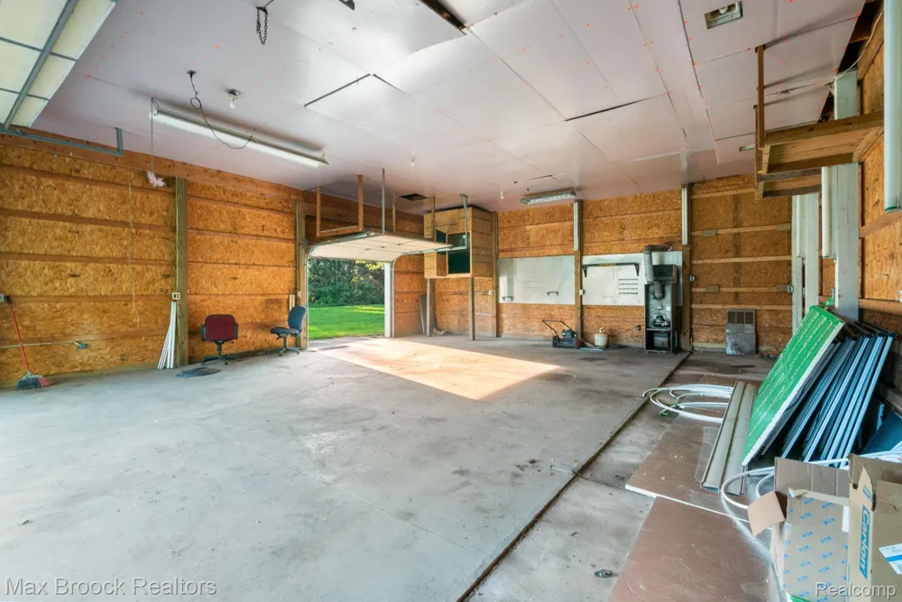 2165 Oakwood Road Brandon Charter Township, MI 48462