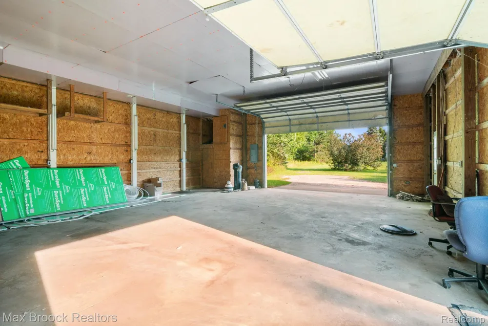 2165 Oakwood Road Brandon Charter Township, MI 48462