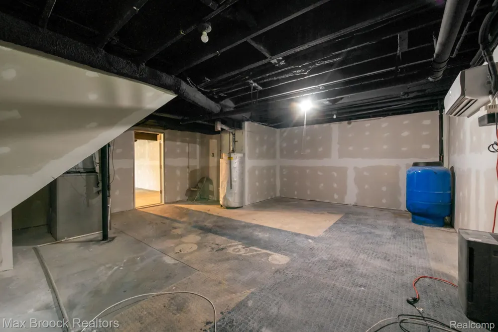 2165 Oakwood Road Brandon Charter Township, MI 48462