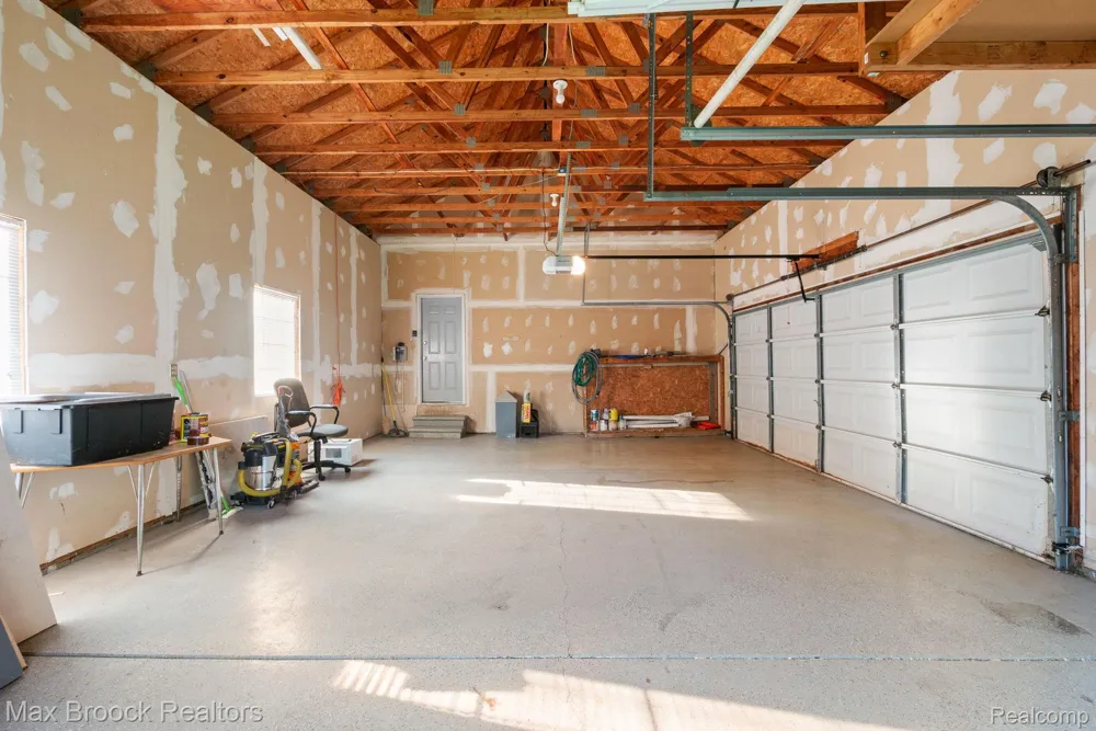 2165 Oakwood Road Brandon Charter Township, MI 48462