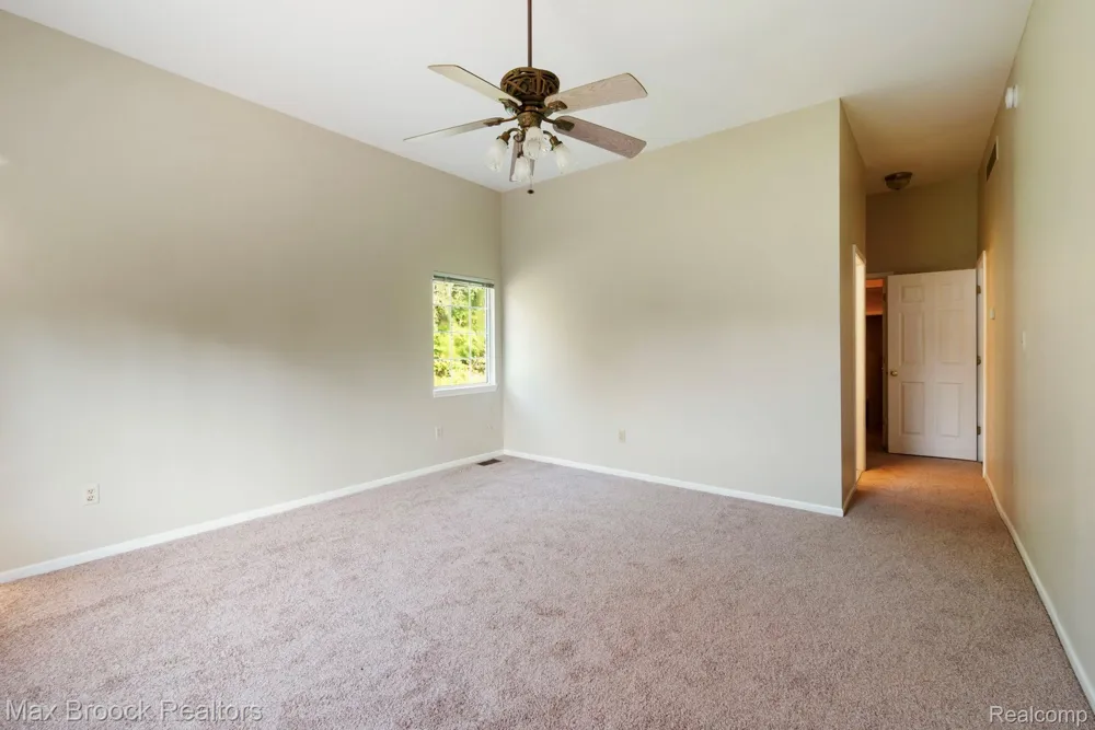 2165 Oakwood Road Brandon Charter Township, MI 48462