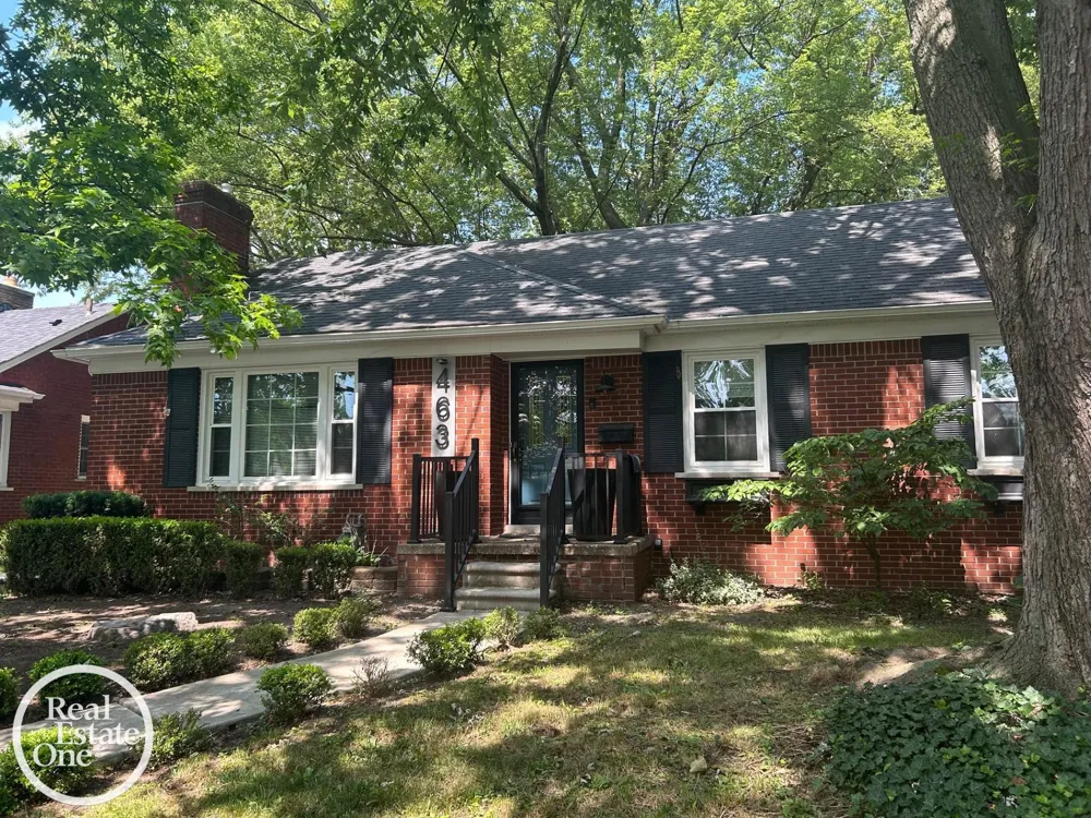 463 Bournemouth Circle Grosse Pointe Farms City, MI 48236