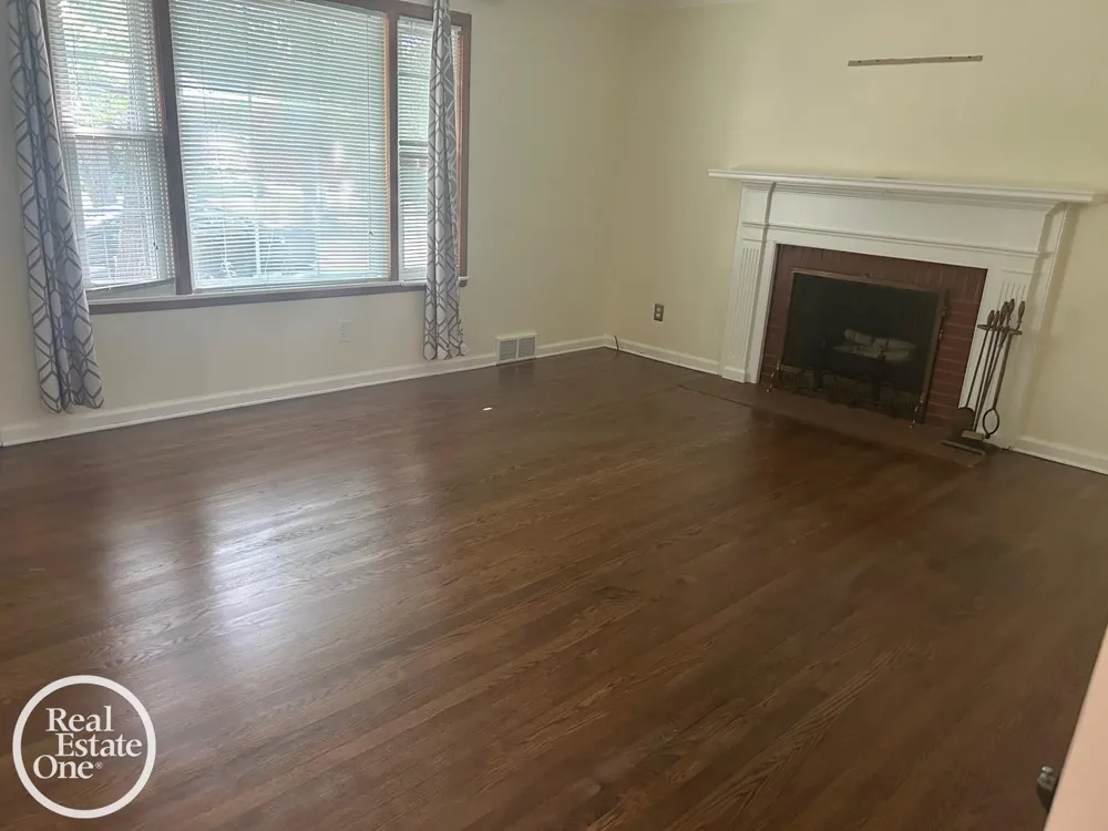 463 Bournemouth Circle Grosse Pointe Farms City, MI 48236